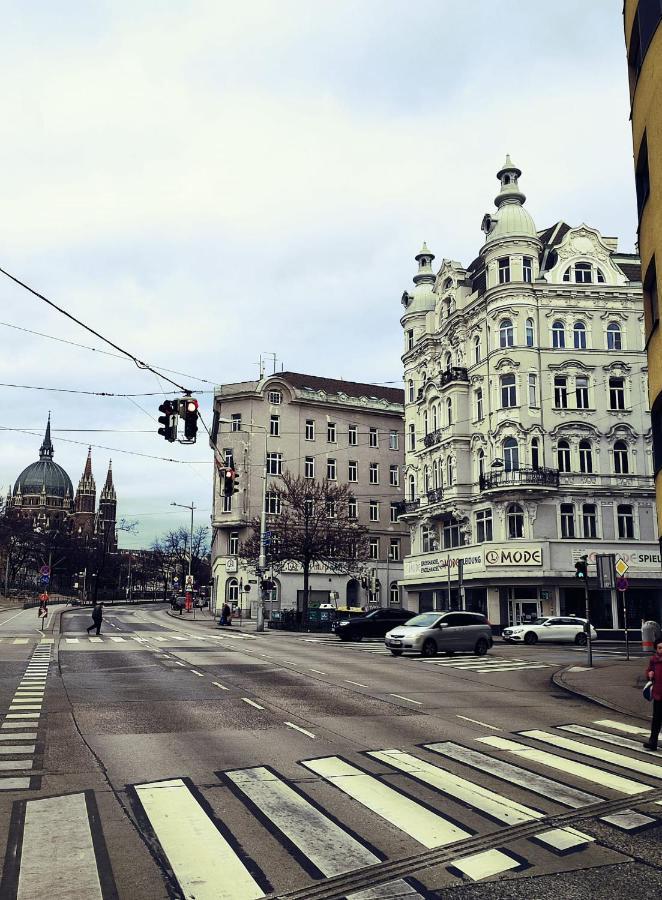 Central Mariahilfer Apartment 5 Min To The Schoenbrunn Palace And City Shopping Center Vienna Exterior photo