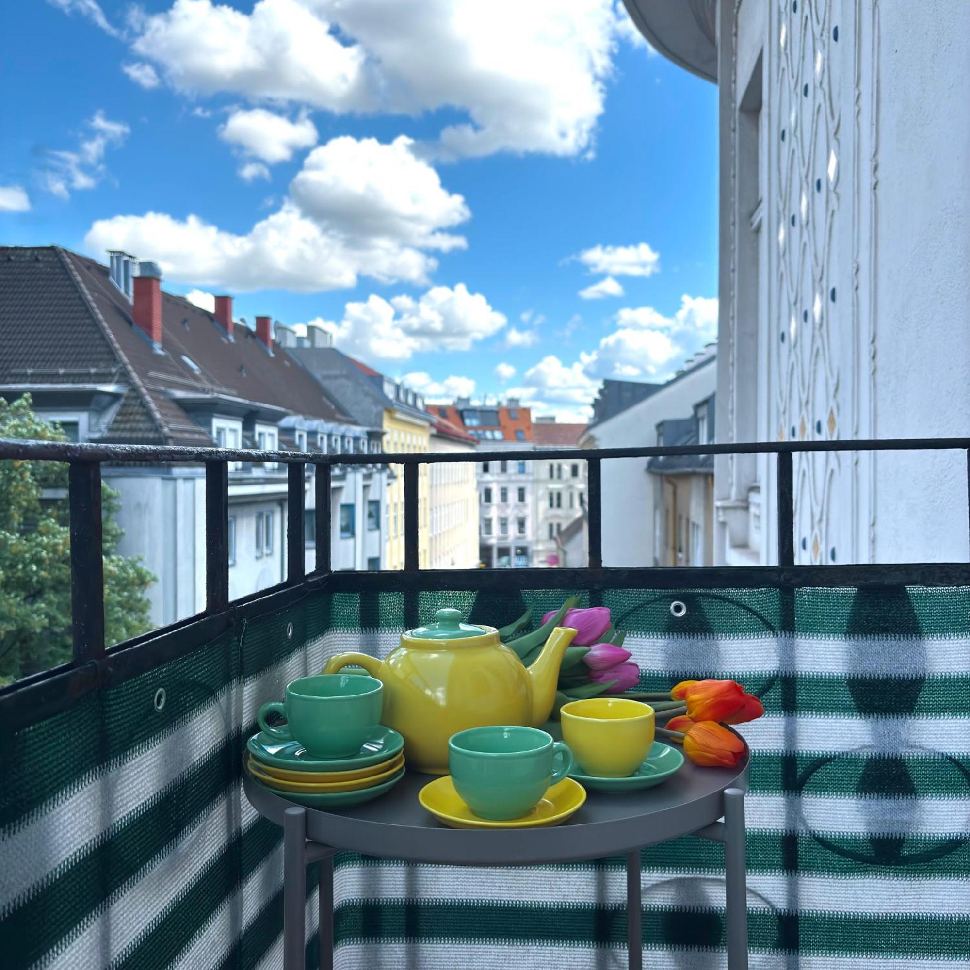 Central Mariahilfer Apartment 5 Min To The Schoenbrunn Palace And City Shopping Center Vienna Exterior photo